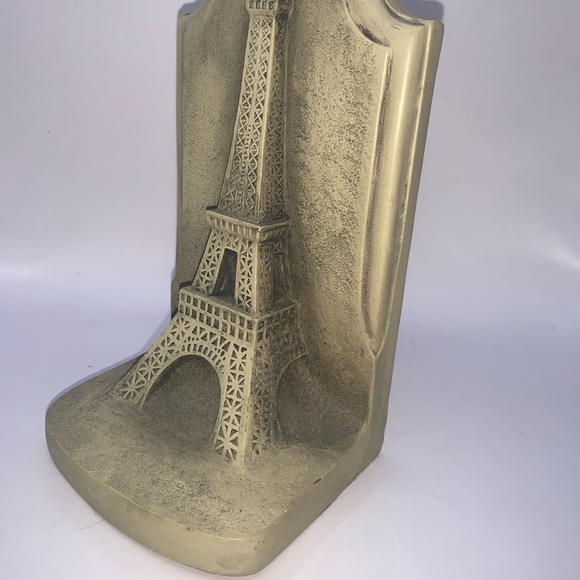 Elegant Cream Eiffel Tower Bookend - Picture 8 of 9